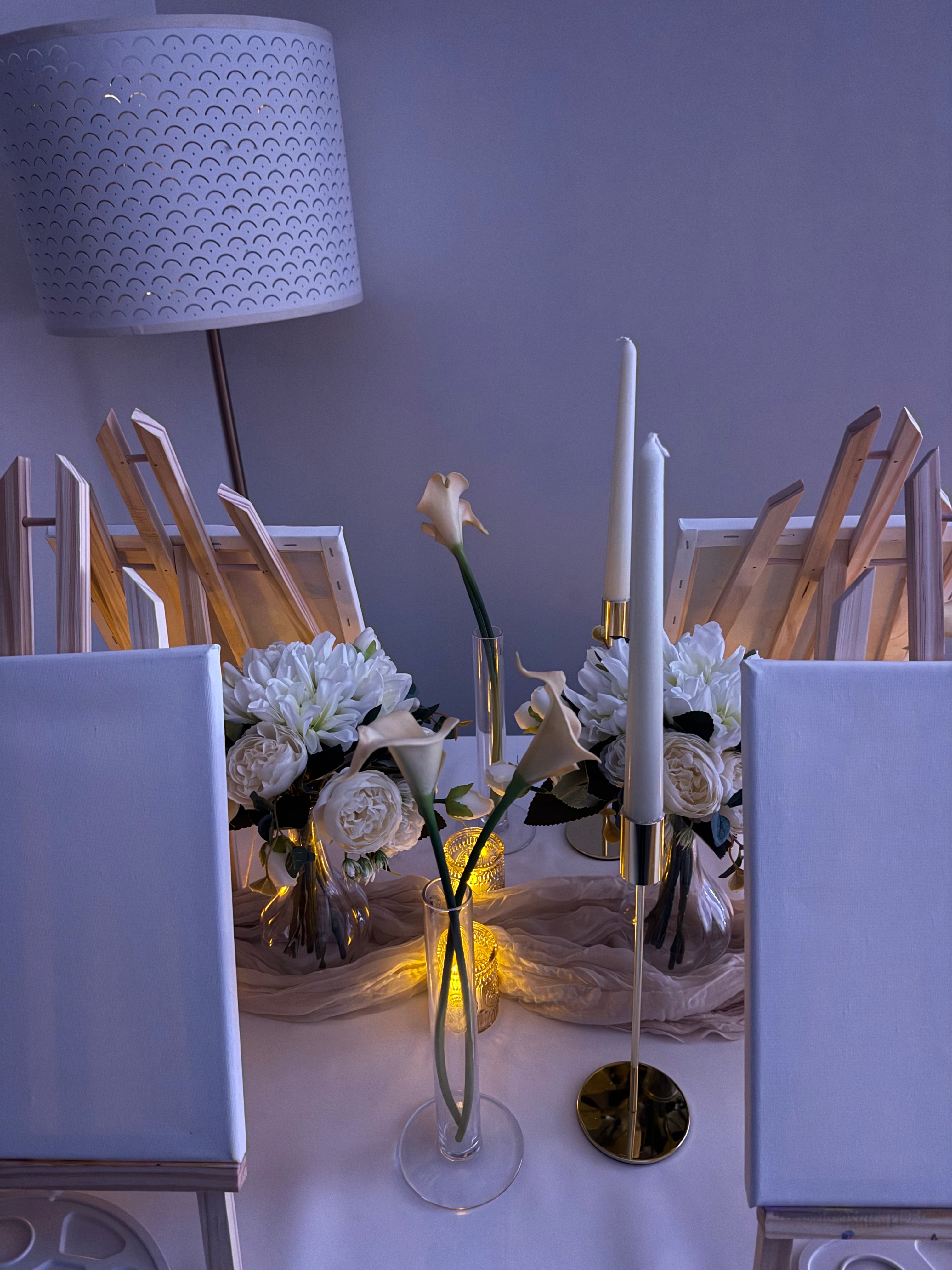 Arum épuré — table de nuit